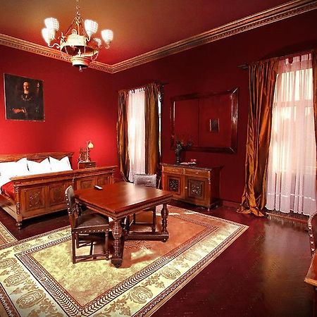 Hotel Poesis Сату-Маре Экстерьер фото