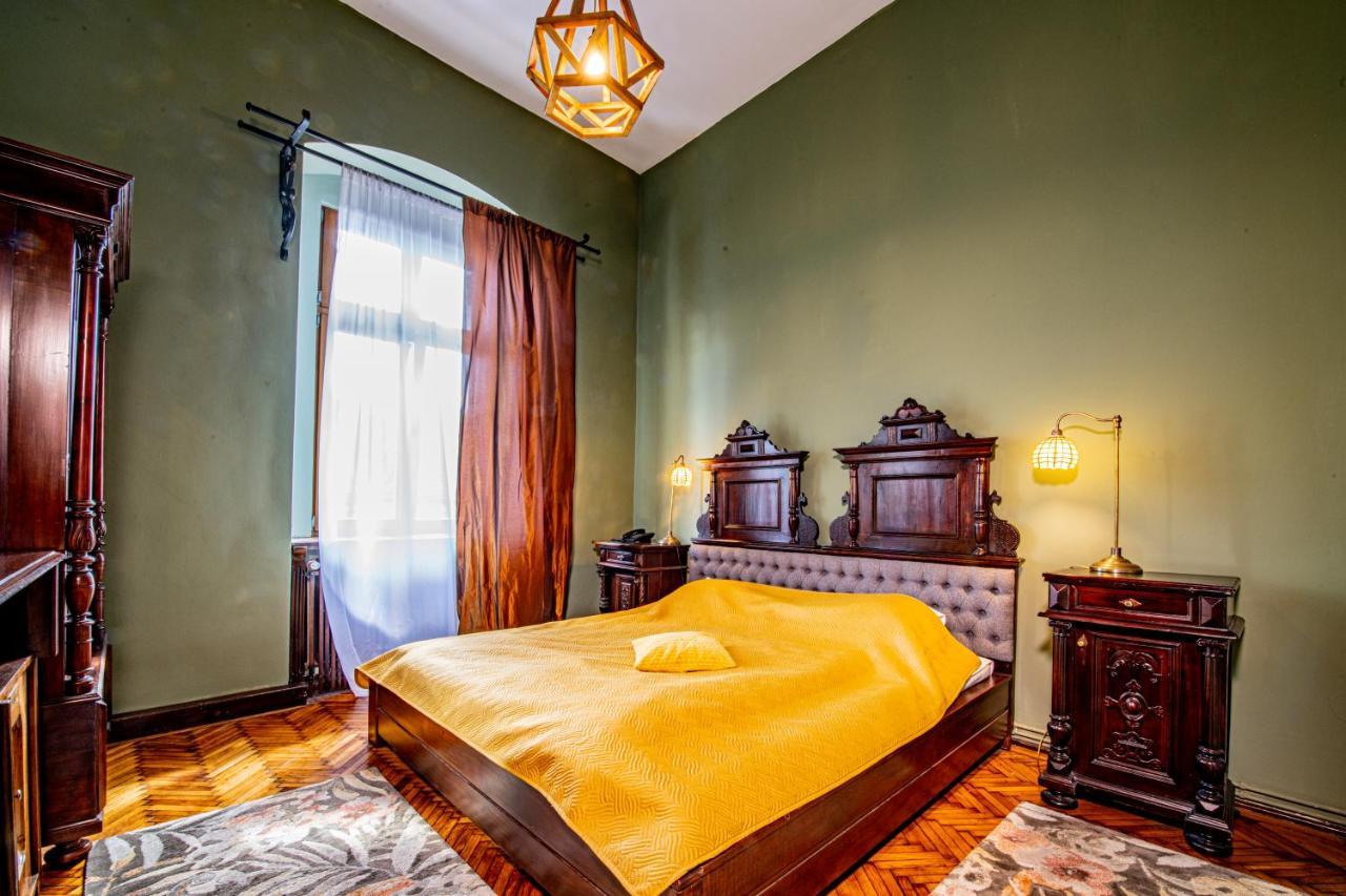 Hotel Poesis Сату-Маре Экстерьер фото