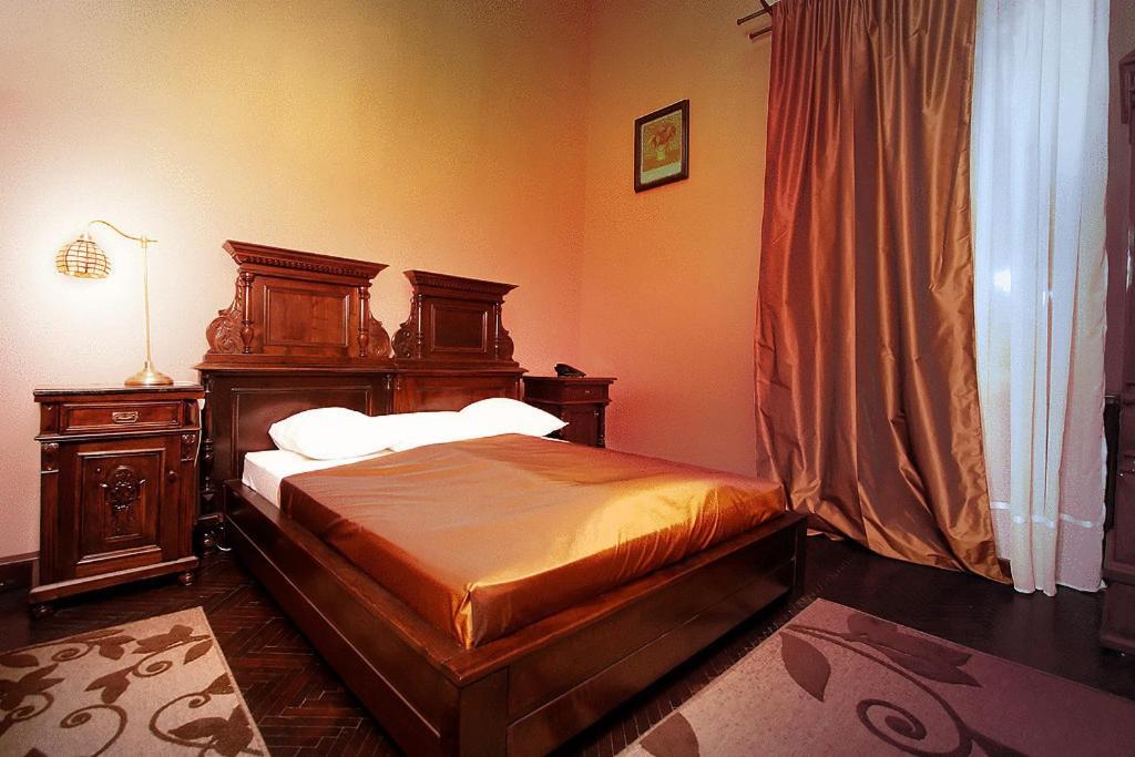 Hotel Poesis Сату-Маре Экстерьер фото