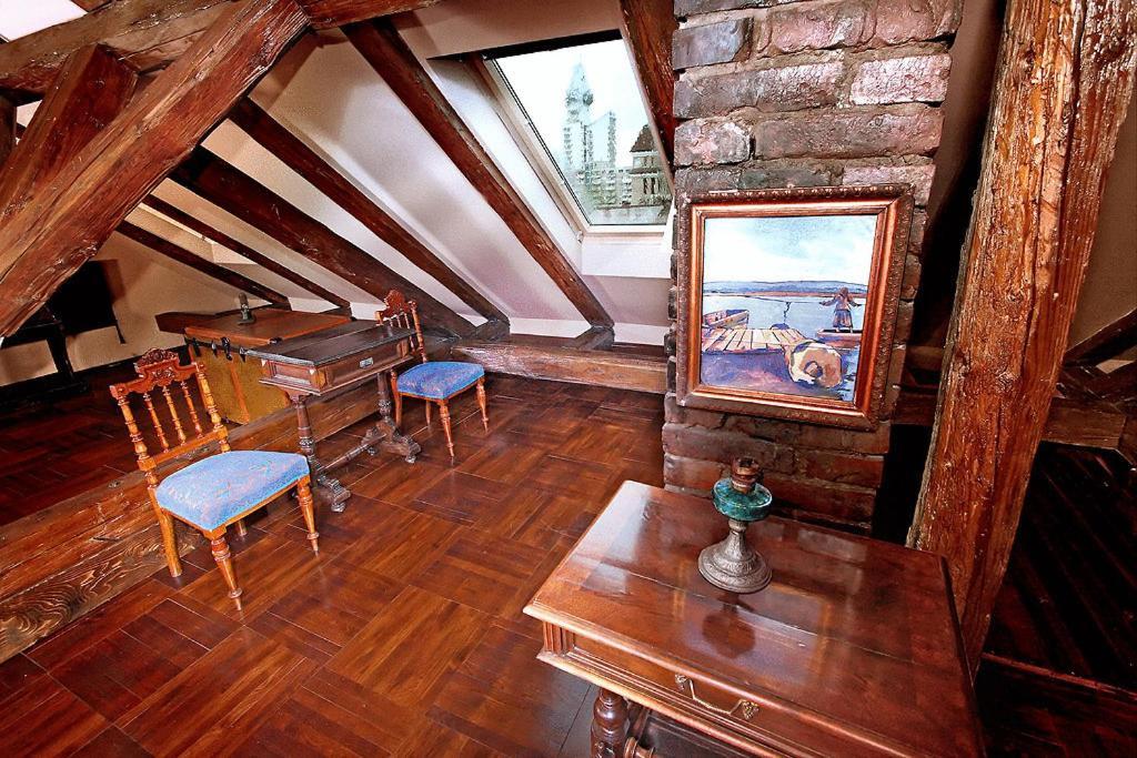 Hotel Poesis Сату-Маре Экстерьер фото